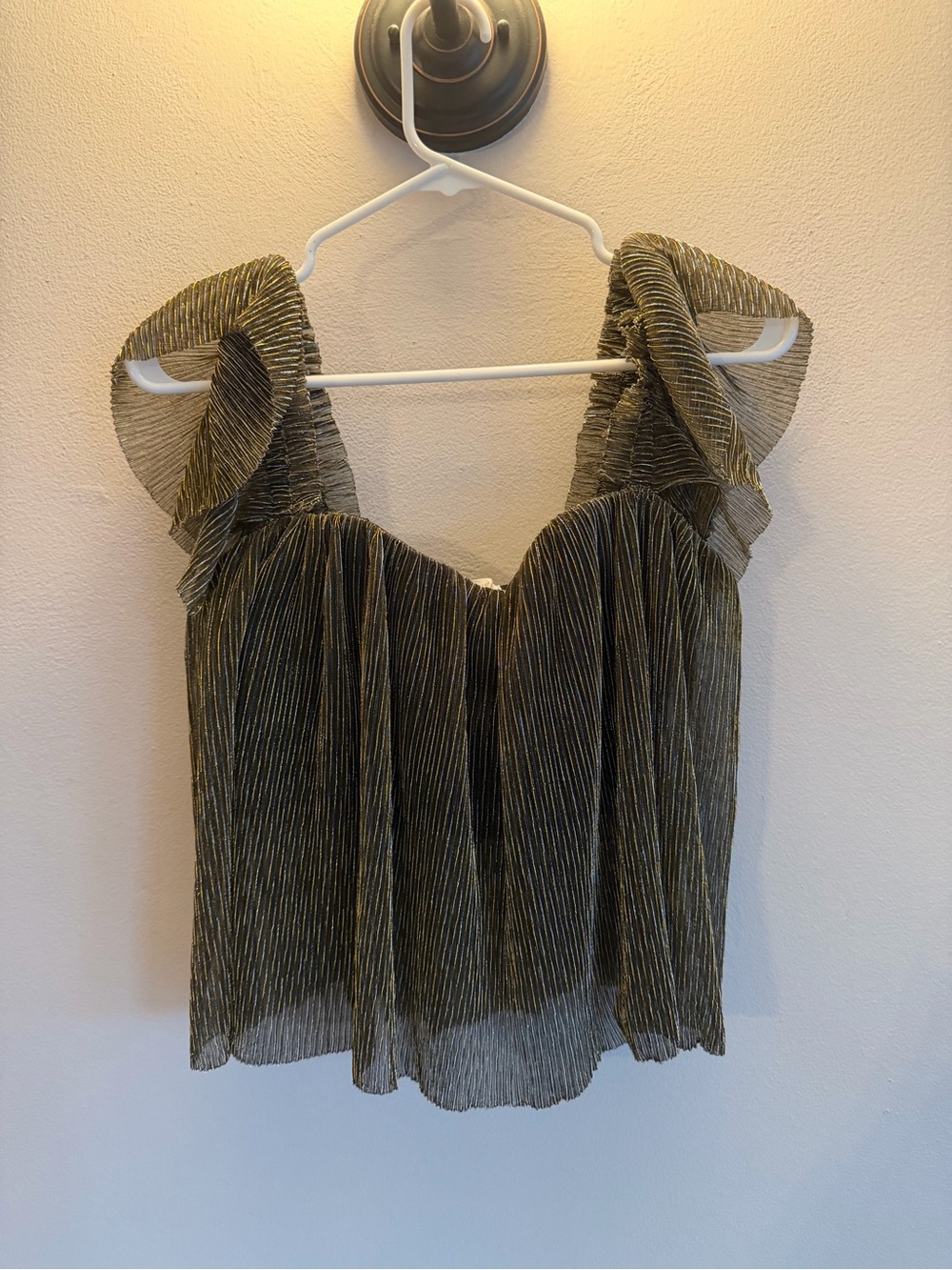 Urban Outfitters Metallic Gold Plisse Pleated Ruffle Sleeve Blouse Top Medium
